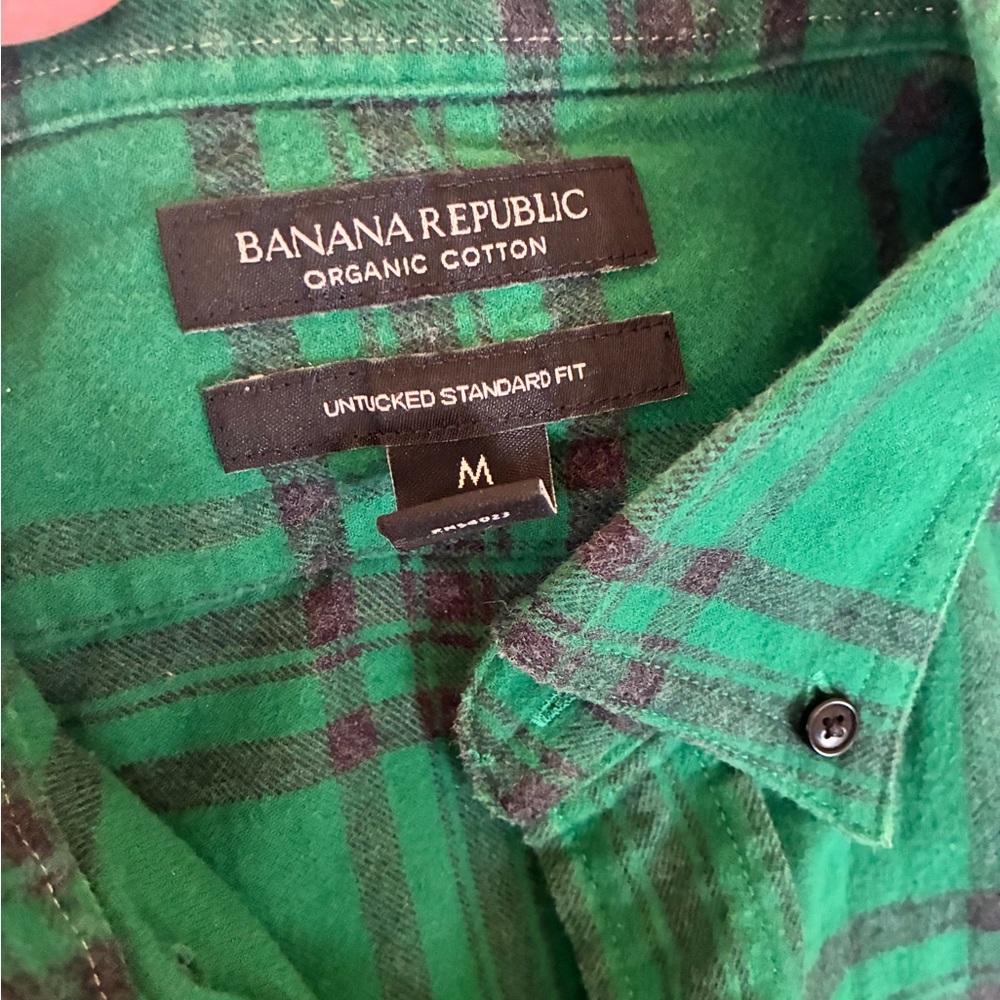 Banana Republic Green Plaid Flannel Button-Down Shirt